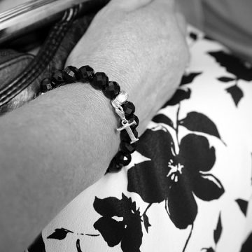 A Symbol of Love: The Meaning Behind Different Types of Bracelets for Wives