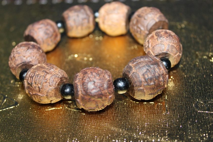 Bringing Balance to Your Style: The Importance of Wearing a Balanced Bracelet