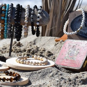 Sparkle and Shine: The Top 10 Trending Bracelets for Women This Season