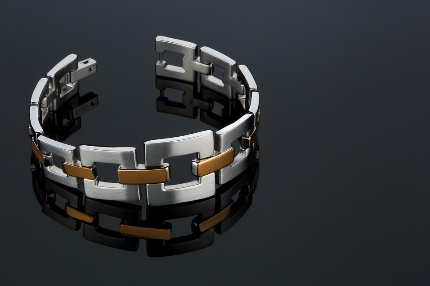 Personalized Perfection: How to Choose a Customized Bracelet That’s Just Your Style