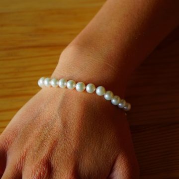 From Classic to Contemporary: The Evolution of Women’s Gold Bracelets