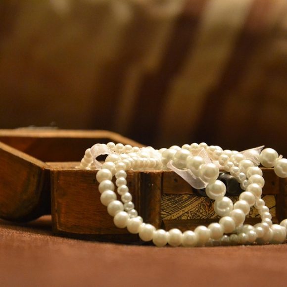 Investment Pieces: The Best High-Quality Bracelets for Women to Last a Lifetime