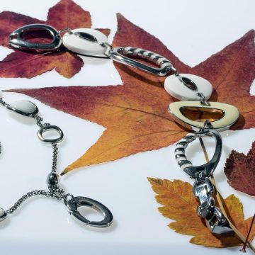 Adorn with Ease: The Versatility of Dainty Bracelets in Everyday Life