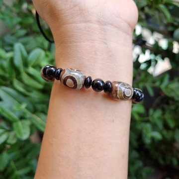 Gift Guide: The Best Bracelets for the Special Woman in Your Life