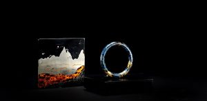 lacquer 2661251 960 720 Nature-Inspired Beauty: The Most Stunning Bracelets Featuring Organic Materials