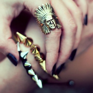 Bangle Bingo: How to Style the Perfect Stack for Any Occasion